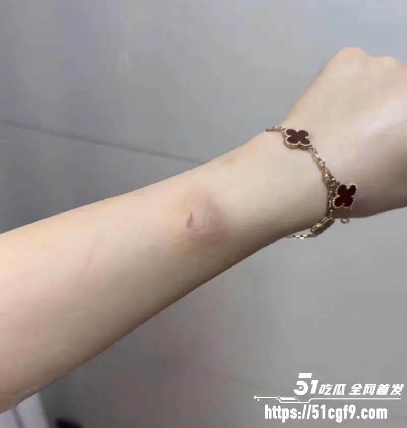 心动6男嘉宾 王垲智 被女友齐昕苒曝光 从官宣恋情到嫖娼家暴 仅两月便暴露渣男本性! 图15