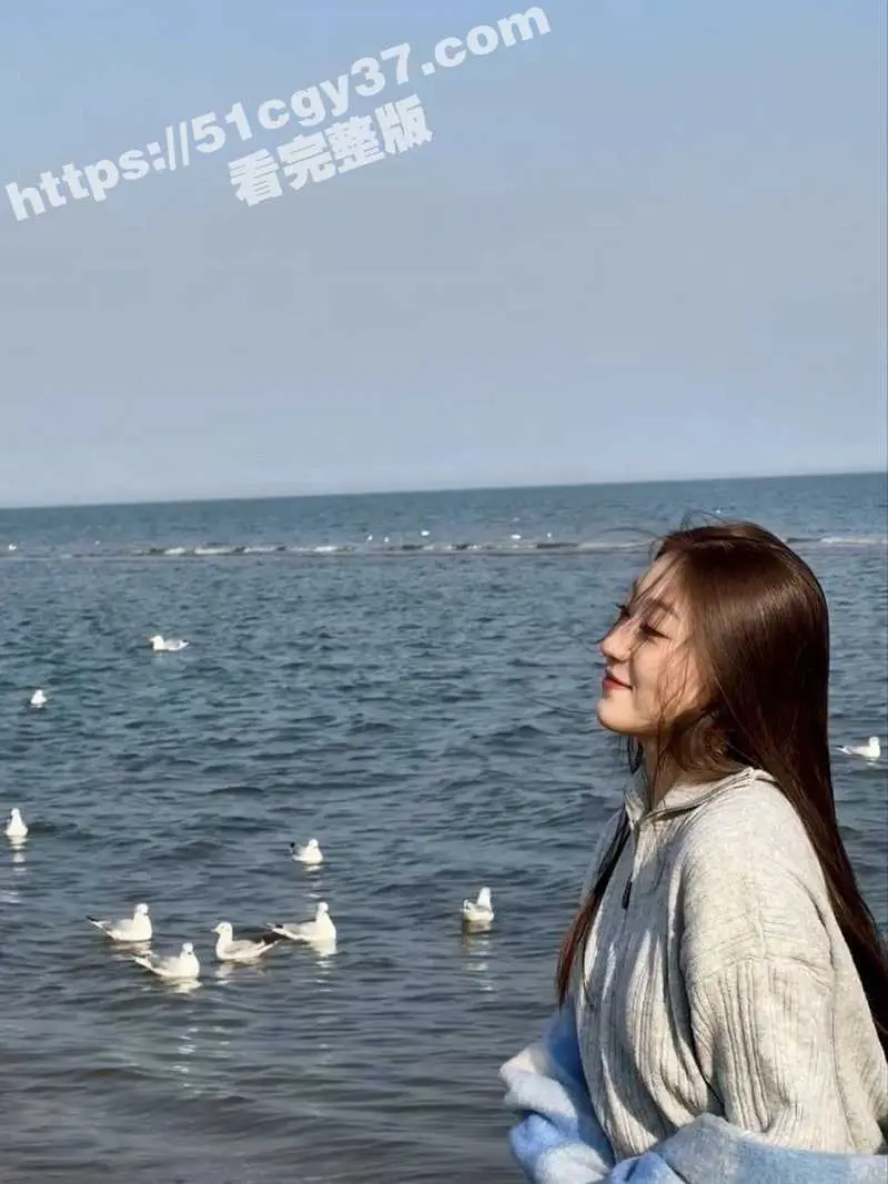 高颜值舞蹈生 与体育男大约炮视频流出 丰满蜜桃臀被后入爆操 露脸口交深情舔屌 反差感拉满! 图3