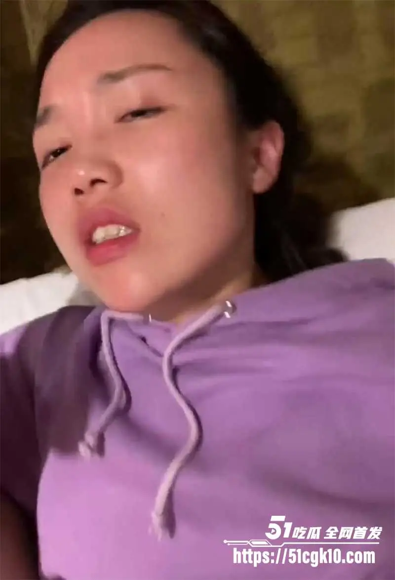 四川国企女财务 何晓彤 不雅视频流出 气质少妇酒店偷情小奶狗 在淫叫中高潮迷失！ 图4