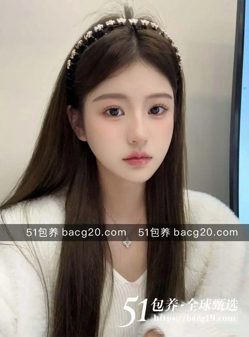 51包养 高端私人定制 | CQ022608 温柔乖巧三点粉嫩重庆妹子 质量保真 假一赔十 图3