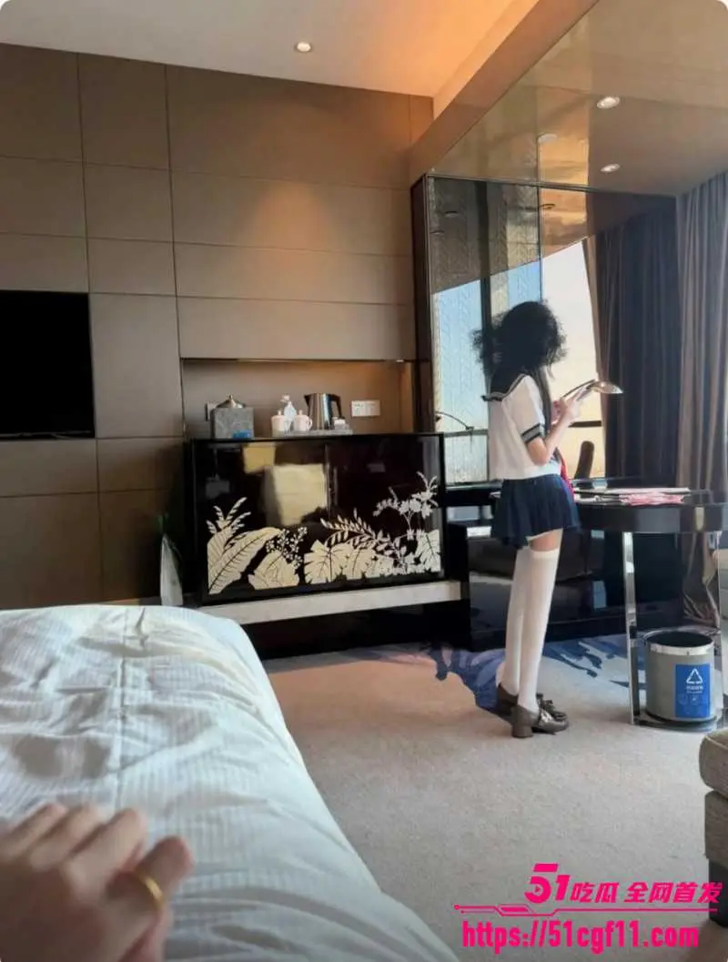 上海渣男 蒋明明 约炮骗孕女大学生 崔雅雯 分手后炫耀性爱视频惨遭曝光 图12