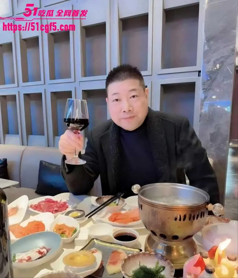 武大校花 张舒丹 与深圳基金CEO李平闪婚33天 骗钱骗房破坏刹车片 险些害人丧命! 图5