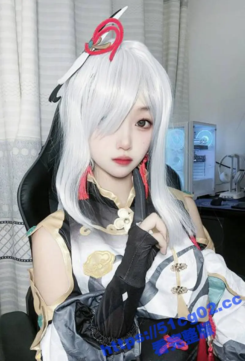 推特顶级福利姬 神探狸狸 人形玩偶doll 最新私拍合集 高颜值少女全裸骚舞 假屌自慰 图3