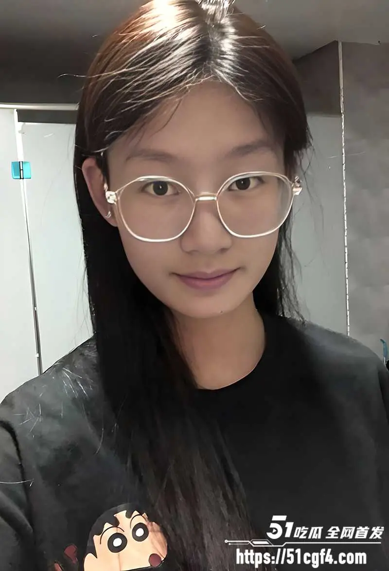兰州文理学院眼镜妹 安雪莲 网调认主 宿舍脱光偷揉毛穴 阿黑颜反差让人惊呆 图4