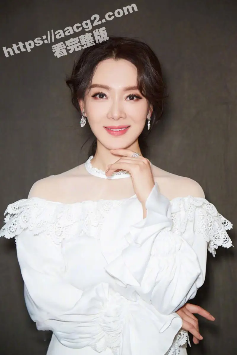 娱乐圈演员 陈数 深夜酒店约会年轻小鲜肉被拍 流出其不雅视频在网上疯传引发热议! 图3