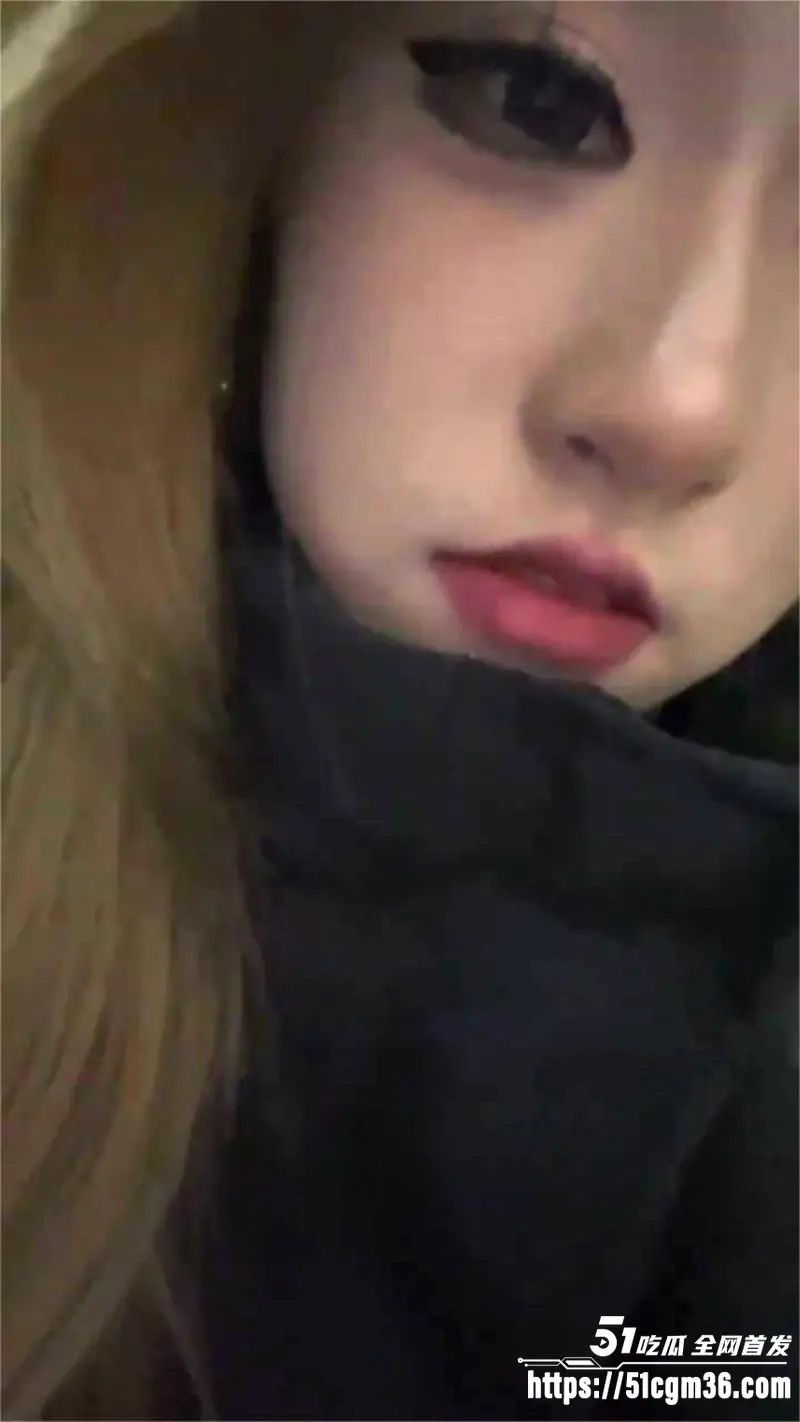 美女台球助教 莉莉 约炮自拍 后入口交展示高超淫技 多角度性爱福利拉满 图1