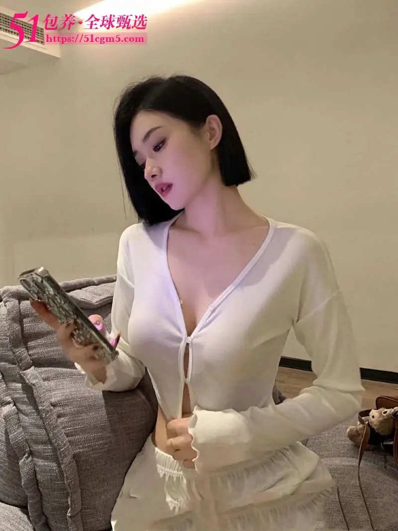 51包养 高端外围 | W1HZ32803 杭州绝美女神美妆达人 女友感十足 肤白貌美 带给你不一样的感觉 假一罚十 图2