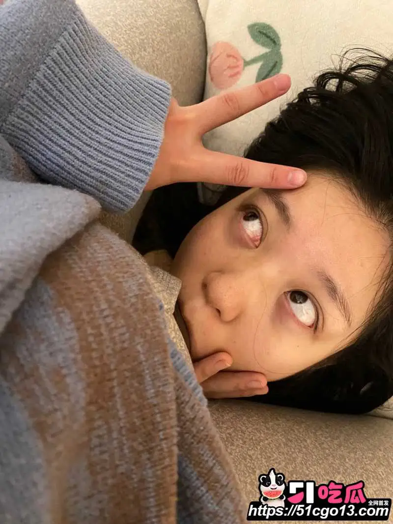 校花级清纯女神 分手后惨遭曝光 肉臀馒头逼堪称顶级炮架 镜前后入模样风骚入骨! 图5