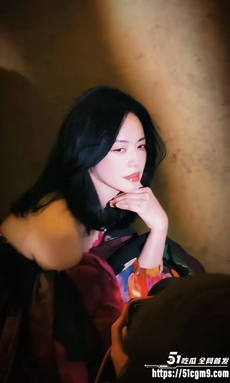 知名演员 姚晨 与丈夫曹郁官宣离婚引发轰动 荧幕女神私下出轨成性 大量狗血黑料震碎三观! 图9