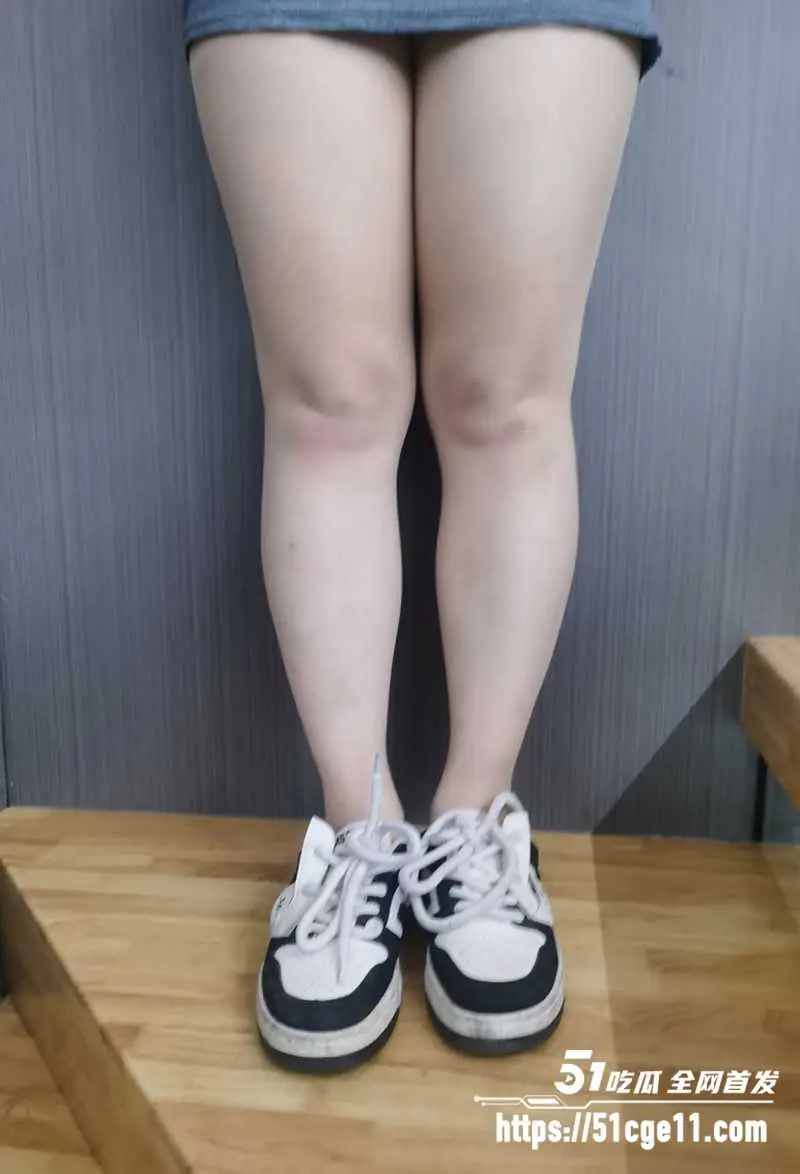乱伦博主 小雪妹 怕儿子学坏竟用淫穴挽留 施展毕生淫技 豪乳肥臀任其操弄 图2