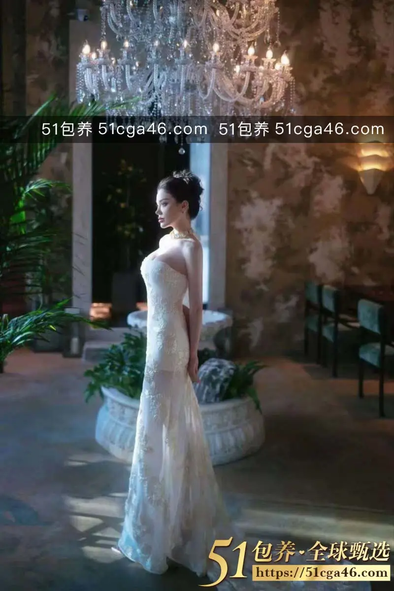 51包养 高端外围 | W1SH080705 上海 英国外模 前凸后翘 蜜桃美臀 质量保真 假一罚十 图3
