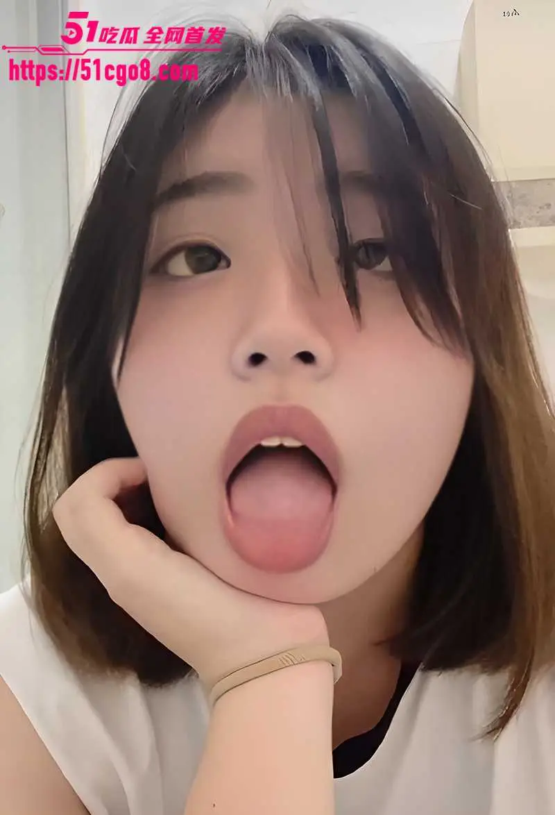 台湾元智大学学妹 芷晴 情侣私拍 奶大臀翘卖力吸屌 顶臀摇穴疯狂骑乘 图4