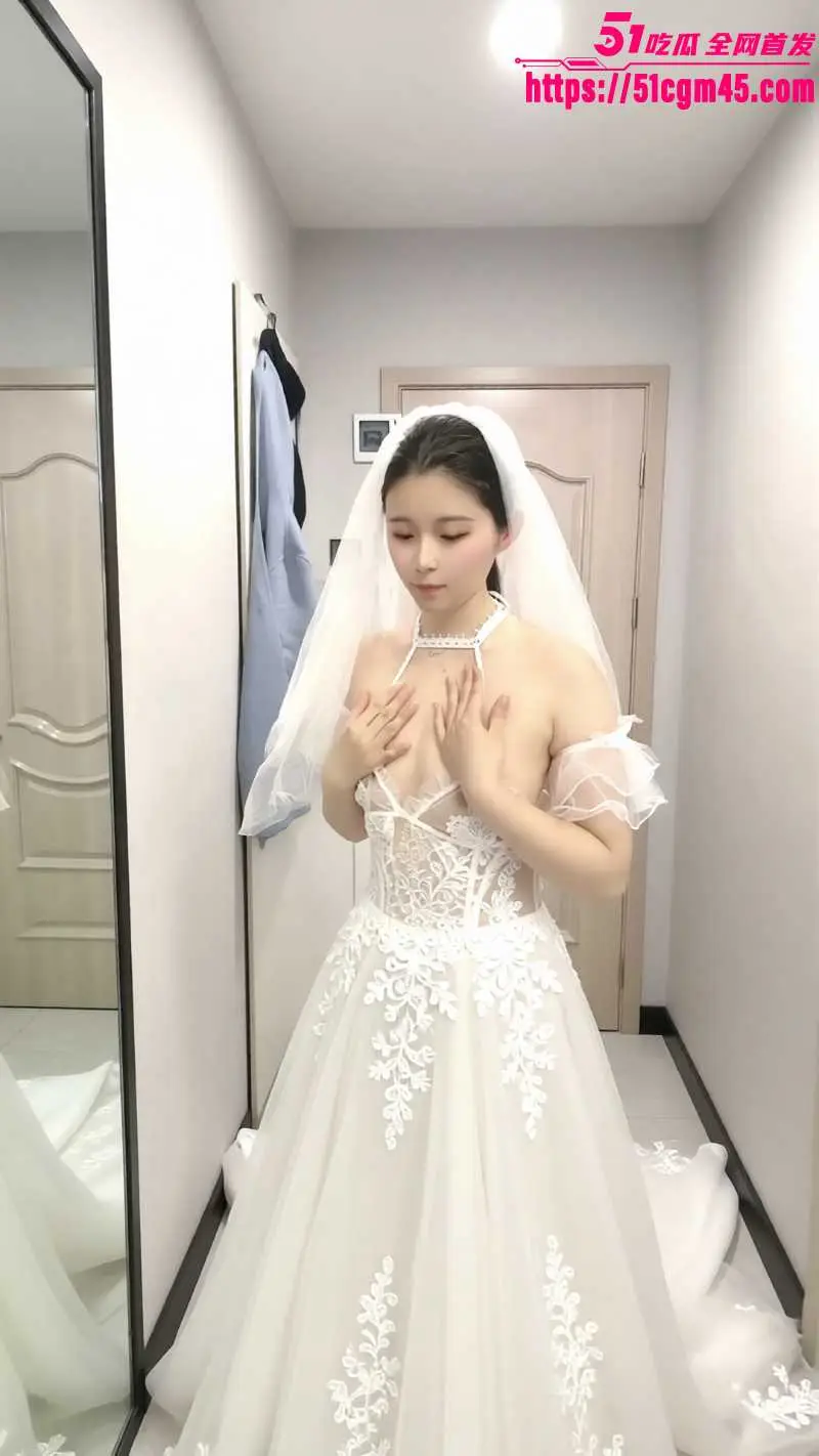 B站深夜访谈爆大瓜 女方被扒出曾是糖心女优 婚前约炮前男友 孩子生父成谜! 图2
