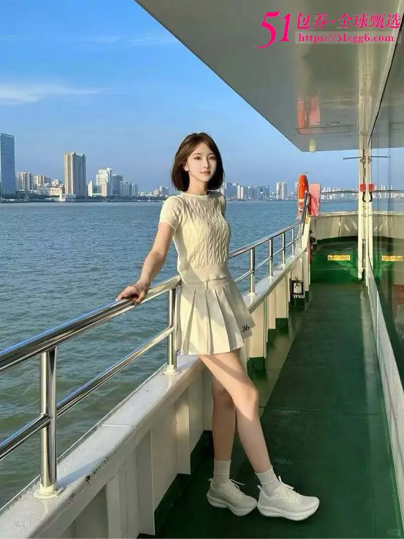 51包养 高端外围 | W1GZ120401 广州白月光级学生妹 纯天然0整容 皮肤如丝绸般细腻 质量保真 假一罚十 图5