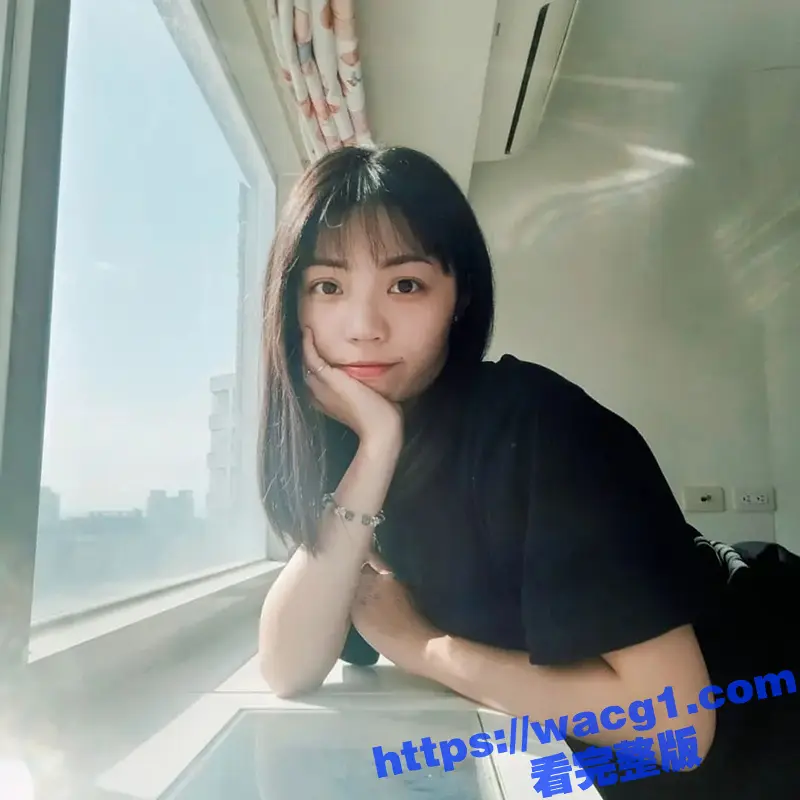 台北短发嫩妹李雪儿 大二护理系学生妹 与男友打炮的视频流出 台妹的叫声真的超好听啊 图1