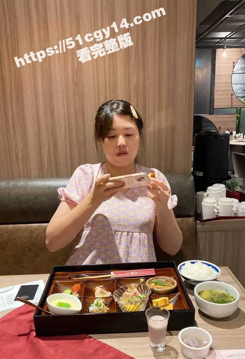湖南人妻 王春艳 哺乳期出轨视频被疯传!性需求超强 与炮友各种缠绵 高潮喷奶你可见过? 图1