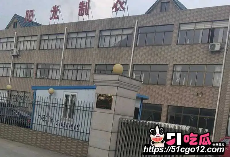南通如皋吾悦广场 上演抓奸大戏 丈夫小三联手扭打正妻 身份被扒沦为全城笑柄 图11