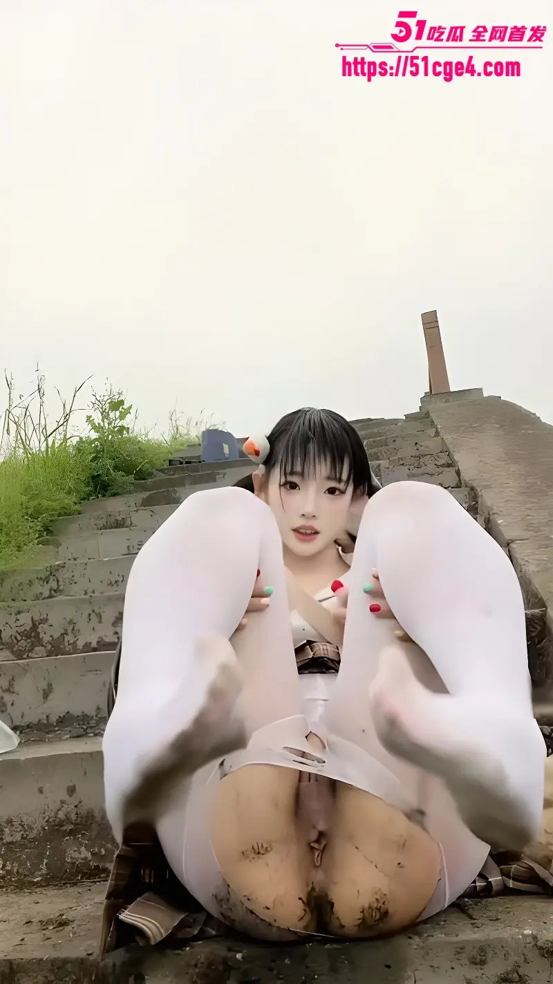 极品萝莉 兔宝大人 户外自慰福利 丰腴身姿曲线玲珑 水晶棒自插雪鲍淫水狂喷! 图5