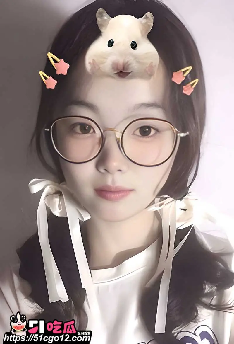 绍兴职院学妹 雷志君 情侣泄密 露脸足交跪地撸屌 为讨好男友极尽淫骚 图3