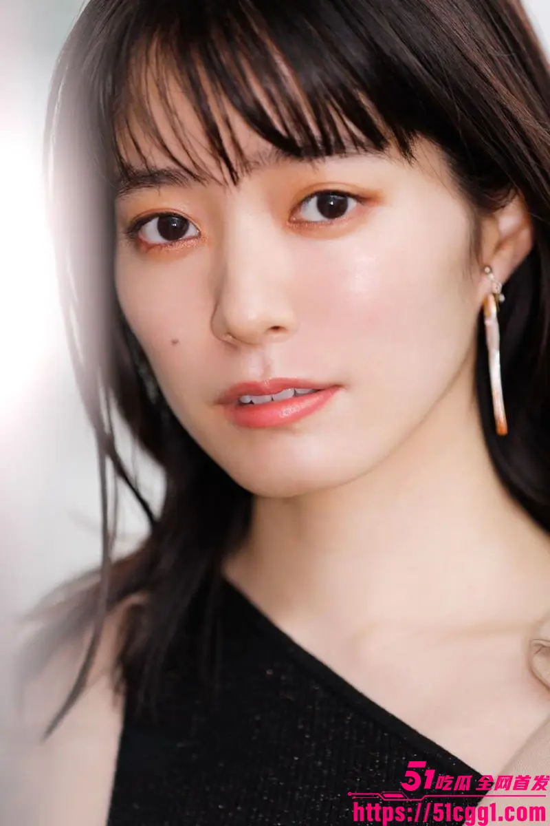 日本知名模特 橘凜々子 性爱视频流出 超专业的表情管理 简直是AV正片的现场教学! 图1