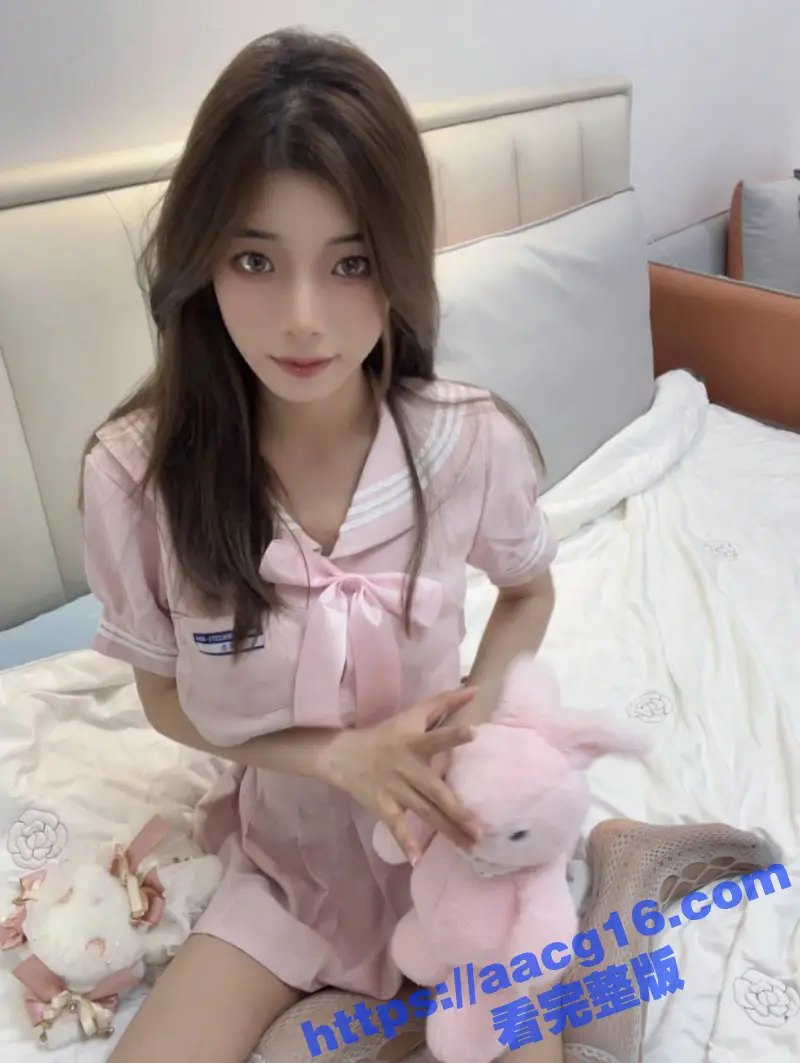 姐弟乱伦 大神沈重带姐姐回家 趁爸妈做饭期间狂操亲姐 口爆浓精刺激无比 图2