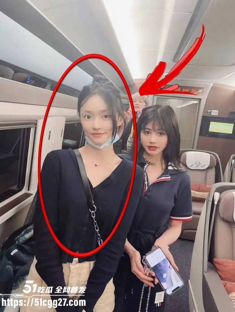 喜剧影帝 沈腾 与林允秘恋曝光 隐婚生子轰动全网 三亚同游赠送房产 核心站姐销号后流出不雅视频! 图12