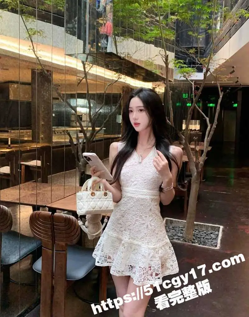 淘宝也出新暗号!多家店铺名为全国靠谱修车 竟然是空降嫩模 颜值能打身材火辣 从按摩到全套服务应有尽有! 图10