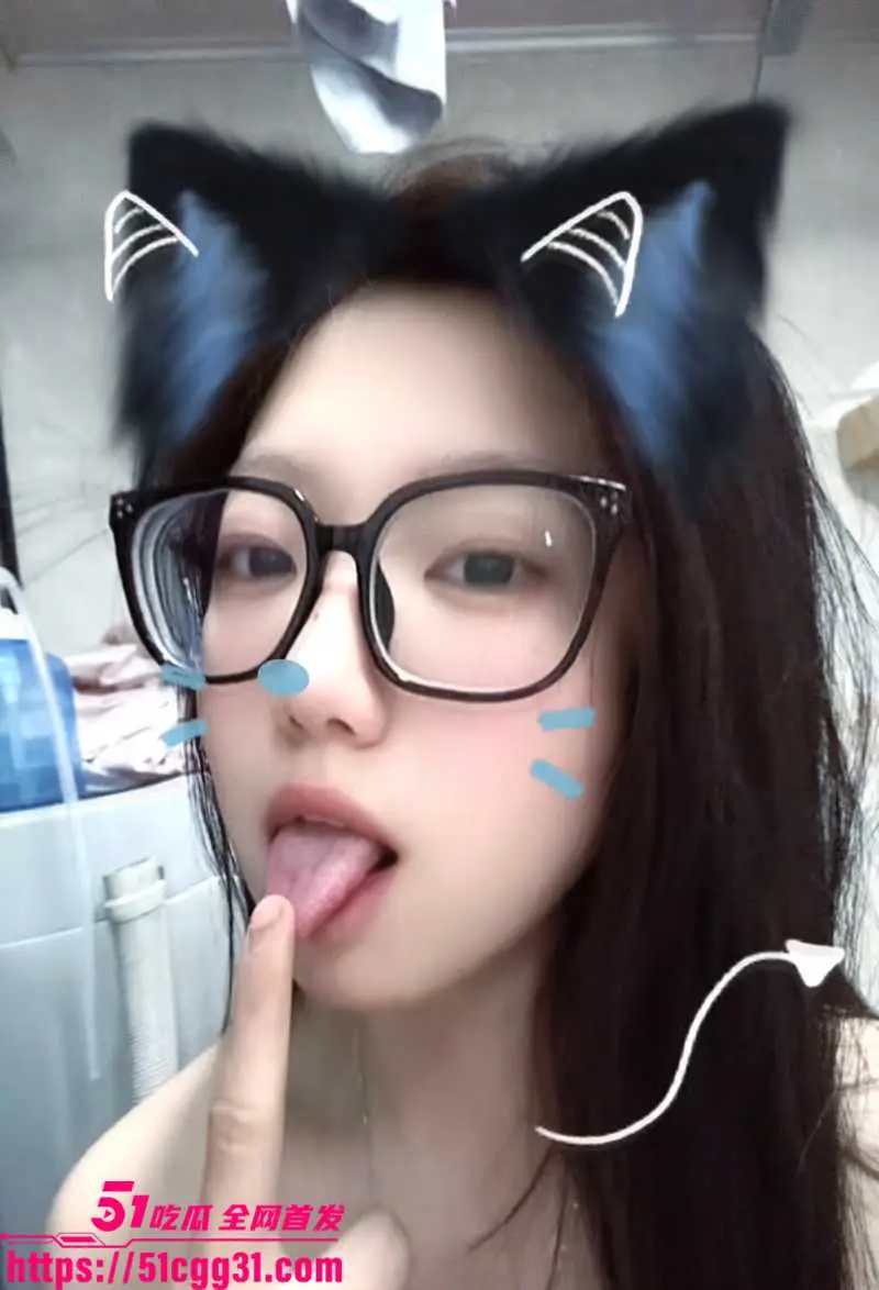 超美阿黑颜女神付费淫片流出 天生贱骨母狗彻底解放 露脸阿黑颜浪叫爸爸 乳交撸管风骚炸裂 堪称天选肉便器! 图2