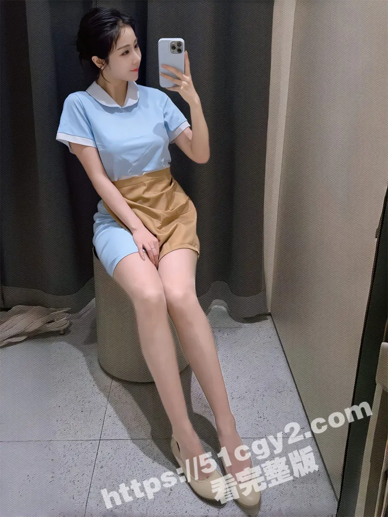 约炮好利来极品店员 颜值在线还可以体验制服诱惑 空姐不一定在飞机上 也有可能在好利来哦! 图8