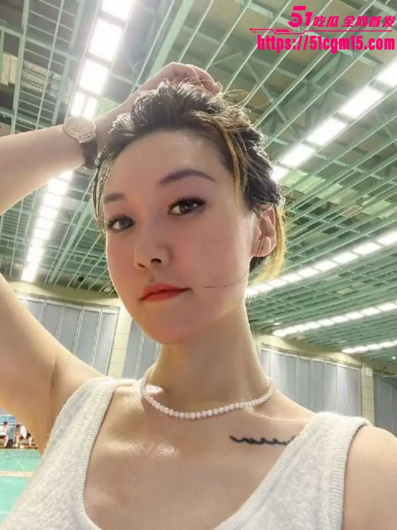 上海女强人 马丽萍 表面高冷端庄 私下跟炮友花样百出 实录全程露脸 良家外表崩坏成贱货母狗! 图3