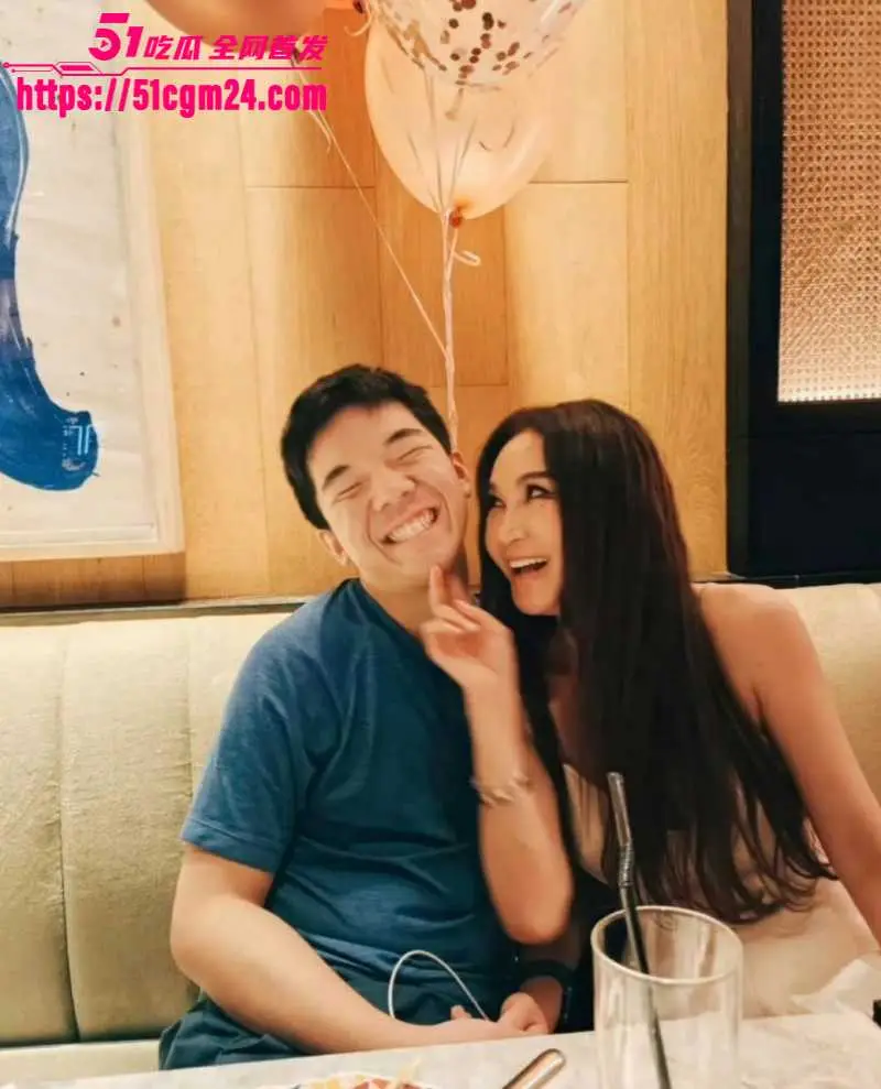香港知名艺人 温碧霞 59岁生日现场遭养子强吻 当众暧昧乱伦毫无母子界限！ 图7