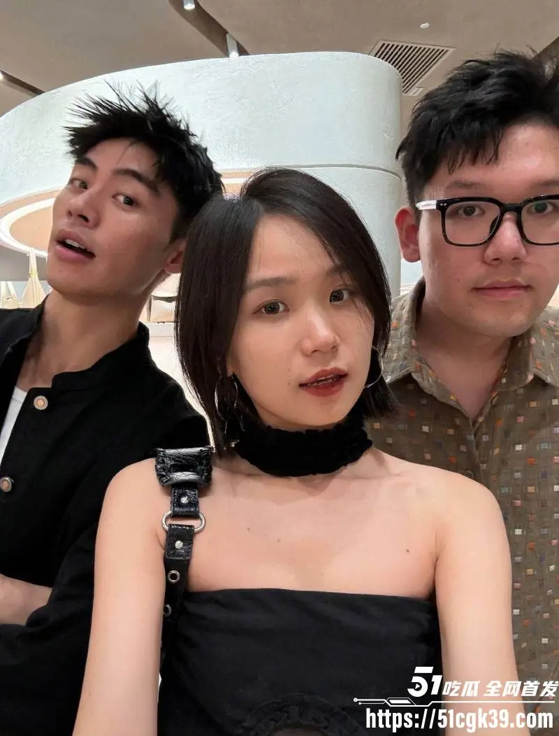 抖音700w粉丝网红 胡楚靓 怒爆男友小袁出轨台球助教 反被粉丝怒斥脚踏两船 聊天记录实锤曝光! 图7