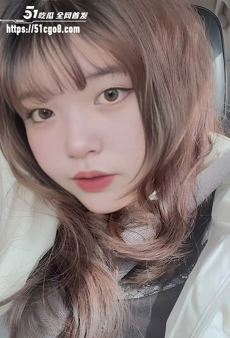 台湾元智大学学妹 芷晴 情侣私拍 奶大臀翘卖力吸屌 顶臀摇穴疯狂骑乘 图1