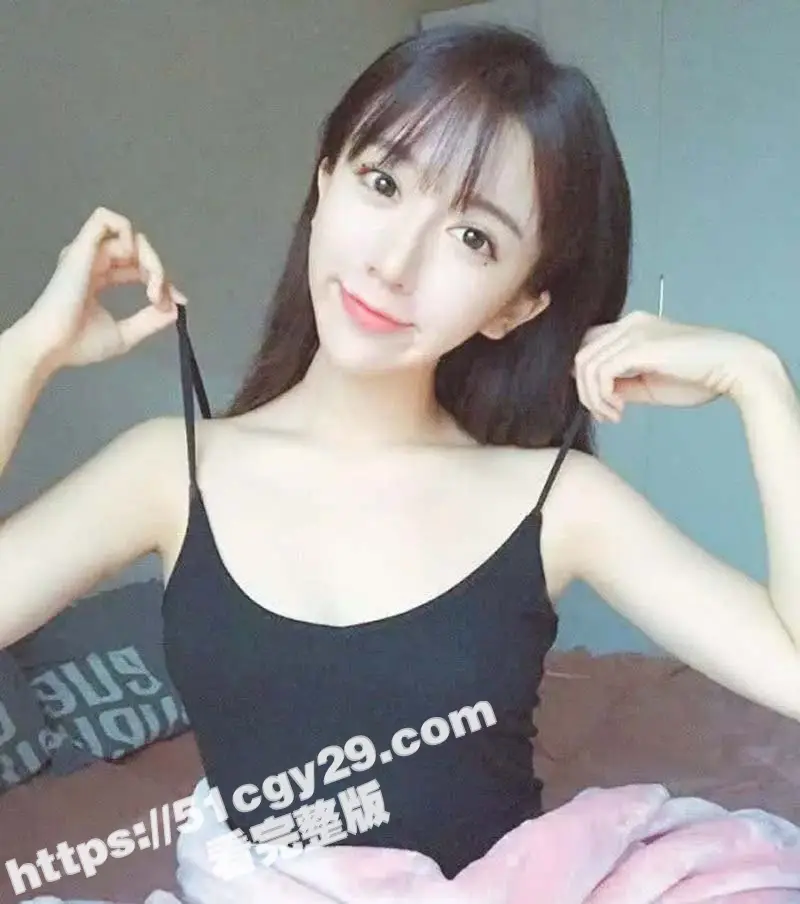 抖音千万网红 呆妹儿小霸王 首秀日塌房 前男友独家投稿爆料开房洗澡 三点全漏露脸实锤！太TM炸裂了！ 图1