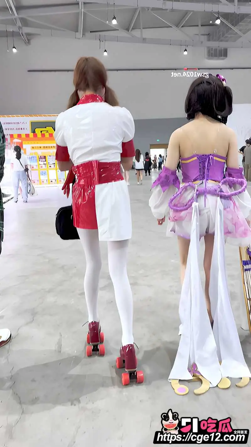 顶点大师 户外极限抄底 多名嫩妹裙底春光尽收 画面香艳到让人喉咙发干! 图4