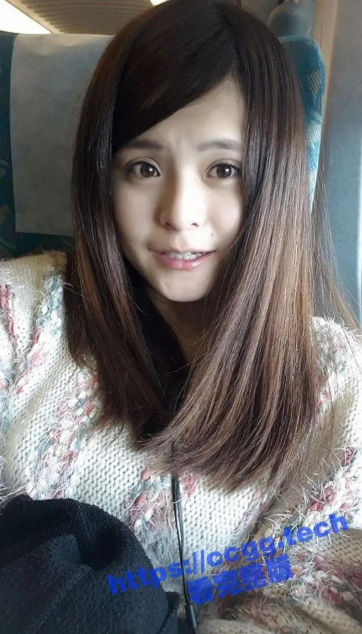 台湾极品甜妹 安悠然 被男友出卖曝出私拍 清纯脸蛋配逆天豪乳 视觉效果极度炸裂! 图1