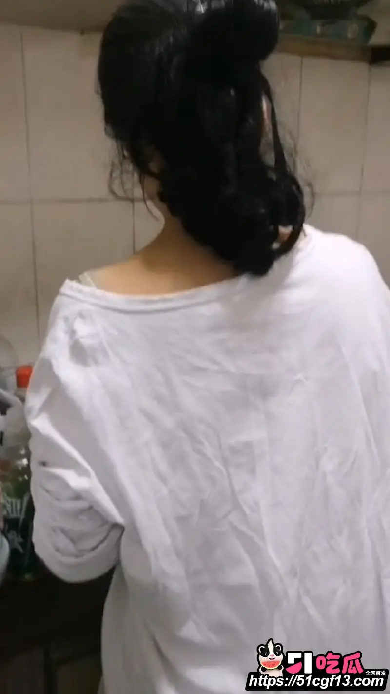 抖音流出大虾母子视频 妈妈做饭儿子背后揉胸后入 边操边录全程实锤! 图6