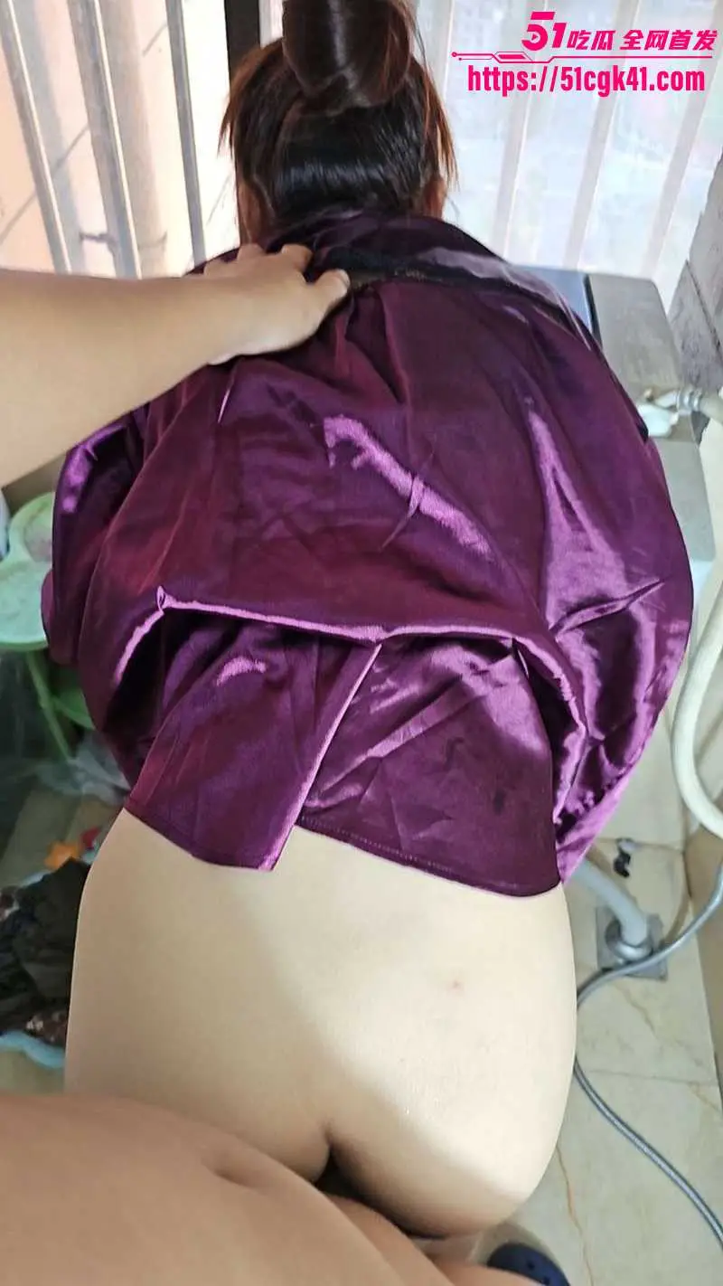51原创狂情哥哥 妹妹洗衣服时肥臀蜜穴若隐若现 看的哥哥心血来潮后入狂插嫩穴爆浆！ 图6