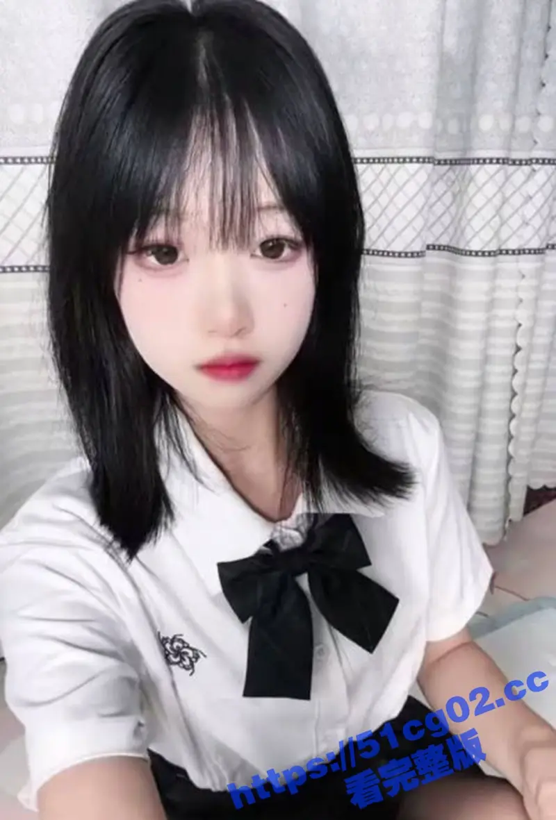 推特顶级福利姬 神探狸狸 人形玩偶doll 最新私拍合集 高颜值少女全裸骚舞 假屌自慰 图1