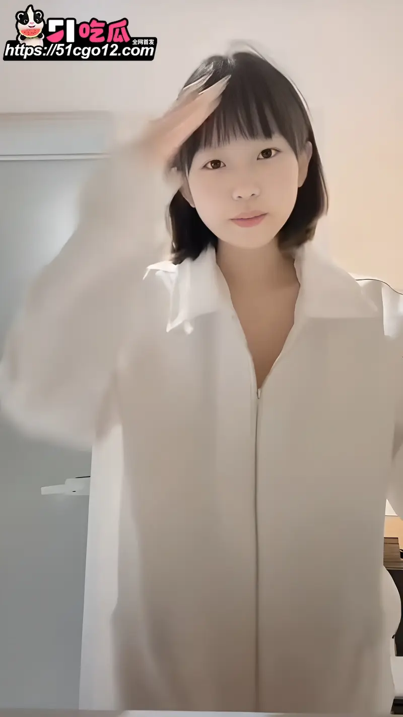 抖音女主播 不经意间走光露点合集 美乳骚穴若隐若现 擦边流量精准拿捏! 图2