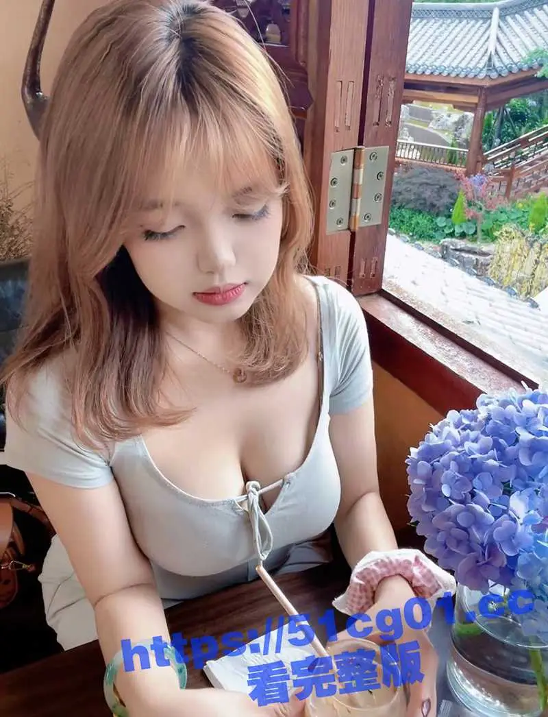 昆明安宁大学 黄月月 淫骚自拍流出 敏感骚逼肥水超多 轻轻一碰就高潮! 图8