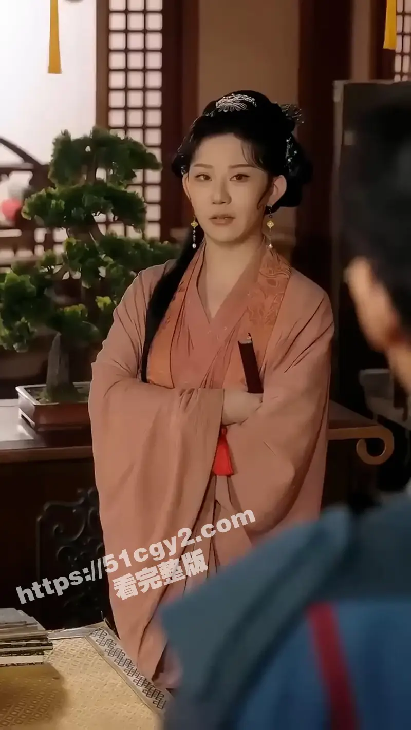 每日短剧《看我降服暴力女帝》小伙手握无限宝石古今来回穿越 直接拿AK47比武招亲! 图5