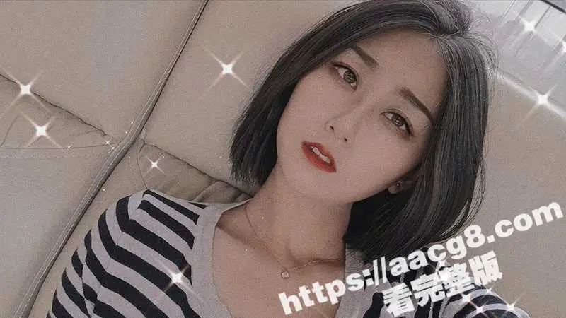 极品女友清纯可人颜值 自慰美照大放送 超大按摩棒狂插粉嫩蜜穴 完美身材性感撩人火辣妖娆 图6