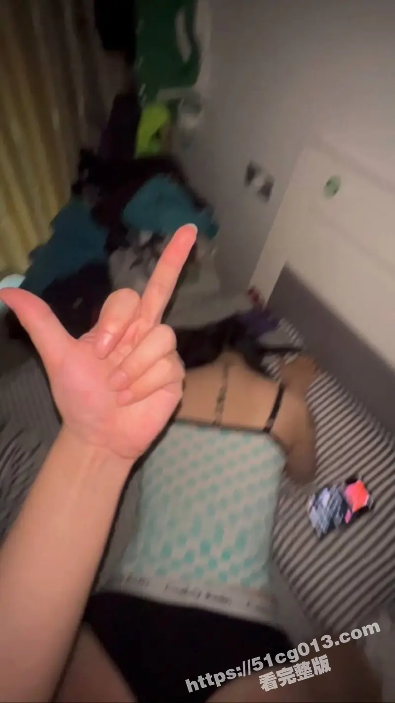 抖音第一枪 最新作品炸裂来袭 一边听说唱一边操逼 大屌征服了每一位主动献身的母狗! 图4