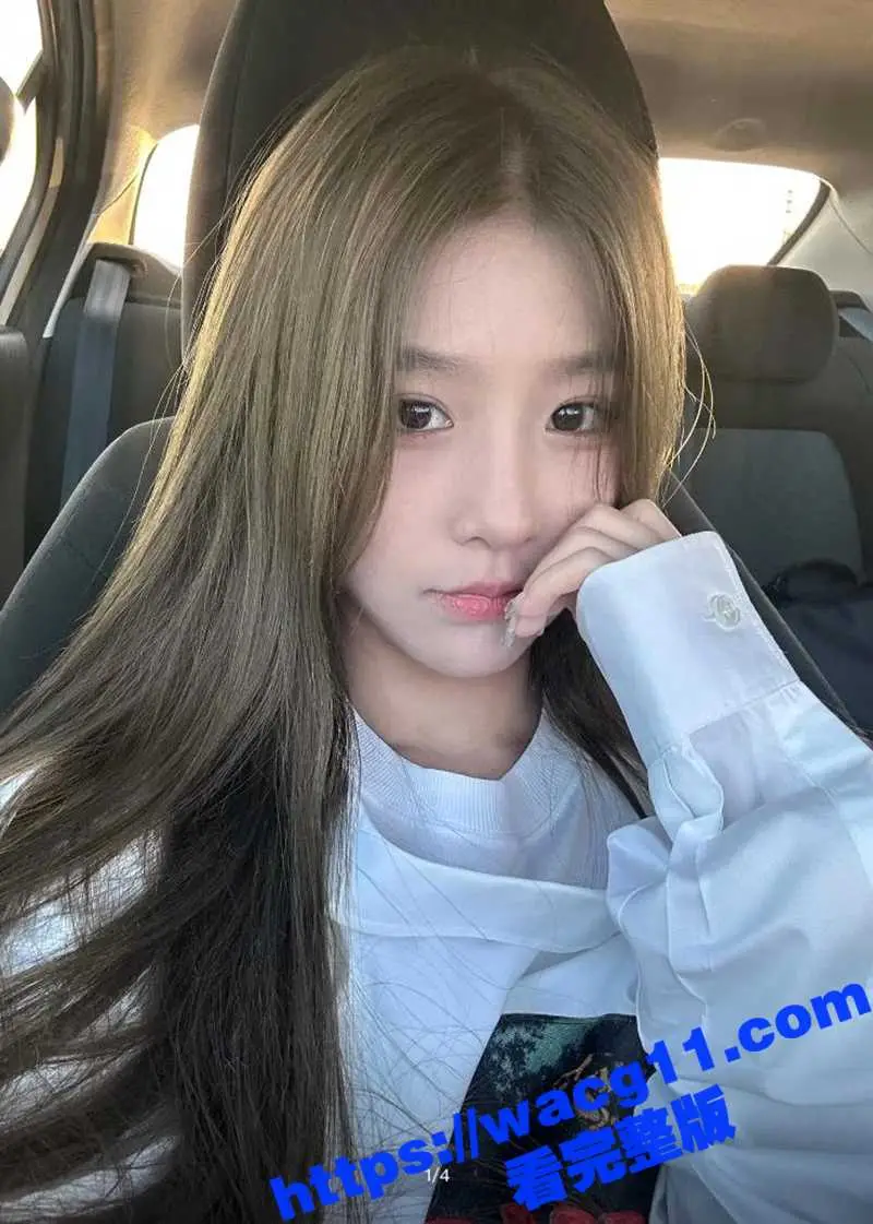 抖音142万粉丝网红 小余想吃烧烤 深夜开冰箱超级诱惑的不雅视频被摄像头捕捉 删掉时已全网流出! 图9