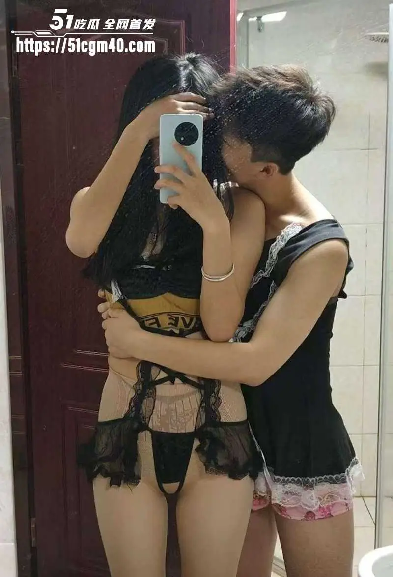 唐山人妻 郑佳怡 出轨玩认主 被各种调教爆操 在家人身边还偷录淫片 图4