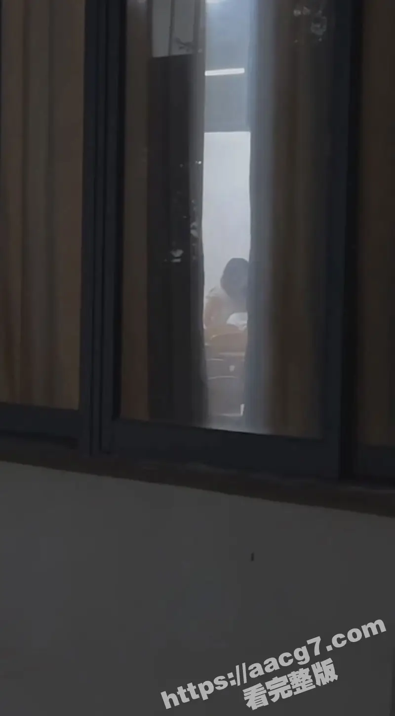 万人求吉林师范大学的瓜 小情侣教室偷情被拍 女骑乘激情摇摆 拍视频的哥们羡慕坏了 图3