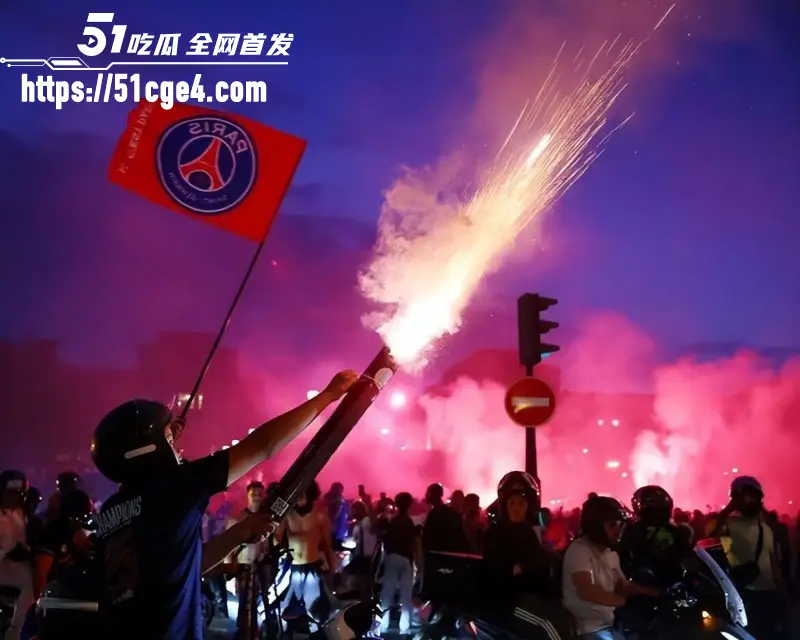 法国巴黎音乐节 暴乱事件 多名女性被性侵 国民狂欢秒变犯罪现场! 图10