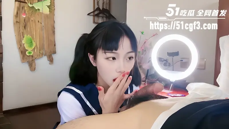 人气网黄 宸荨樱桃 新作我是干爹的肉便器 学生制服诱惑 多体位缠绵 高潮呻吟娇喘不断 图4