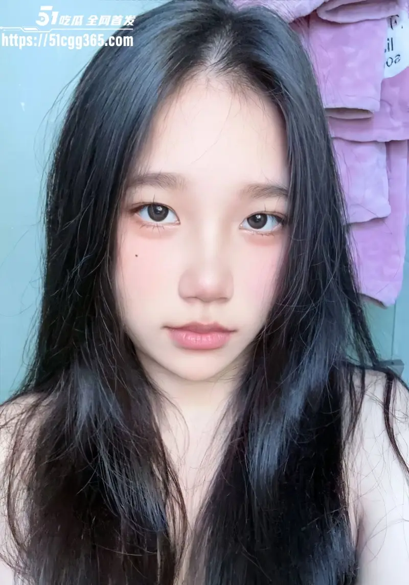 东莞理工学院学生 李慧佳 因修手机被爆出大量不雅图片跟视频 清纯外表下淫荡母狗本性！ 图5